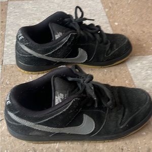 Nike SB Dunks Black Fog - SIZE 9